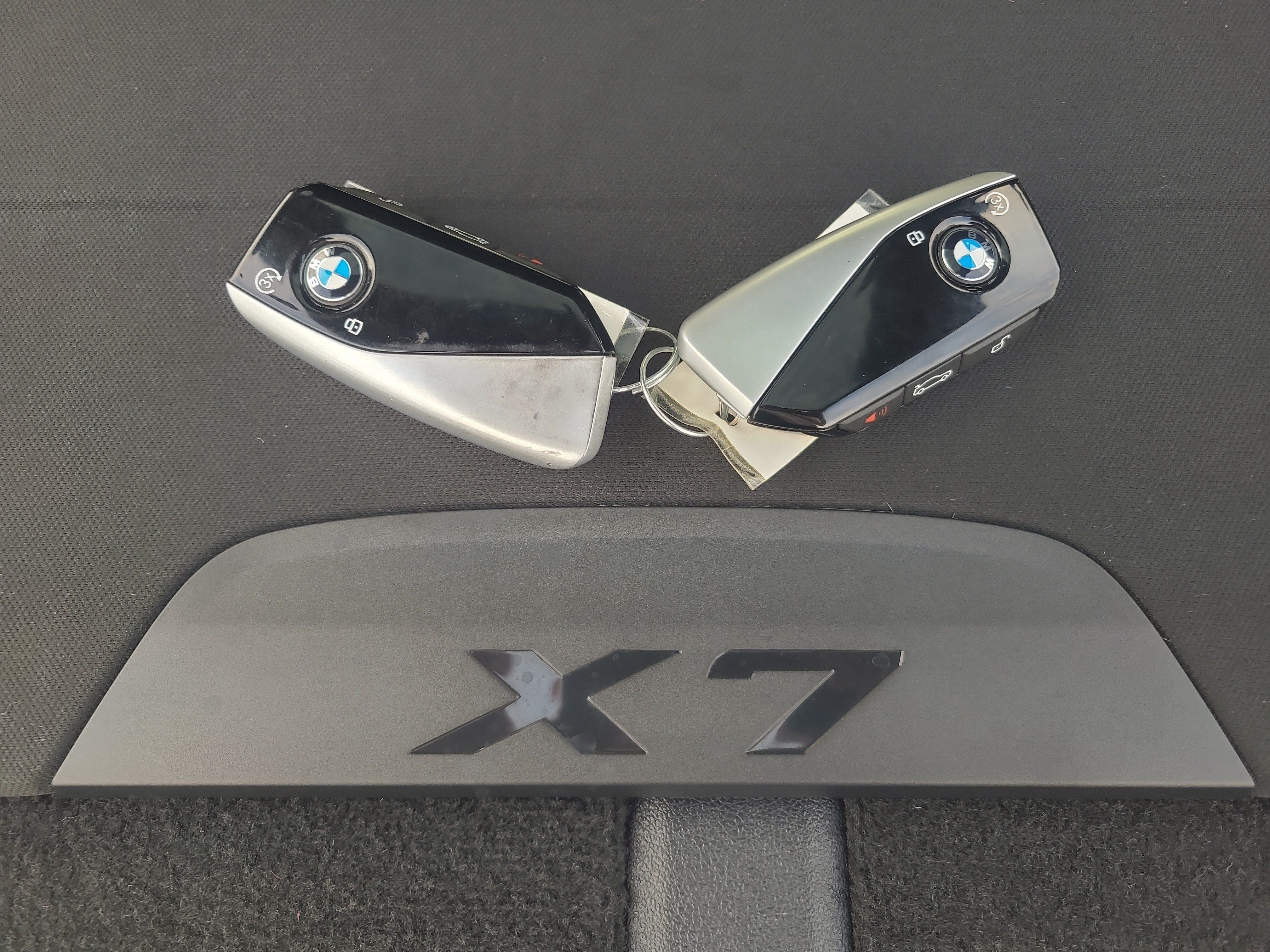 Used 2025 BMW X7 xDrive40i w/ M Sport Package AWD/4WD image 32