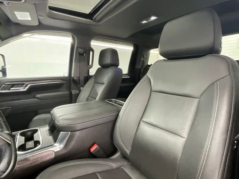 Used 2024 Chevrolet Silverado 2500 LTZ w/ LTZ Convenience Package AWD/4WD image 6
