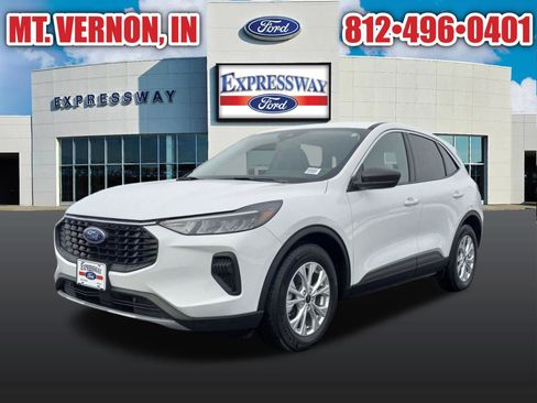 Used 2023 Ford Escape Active w/ Cold Weather Package image 3