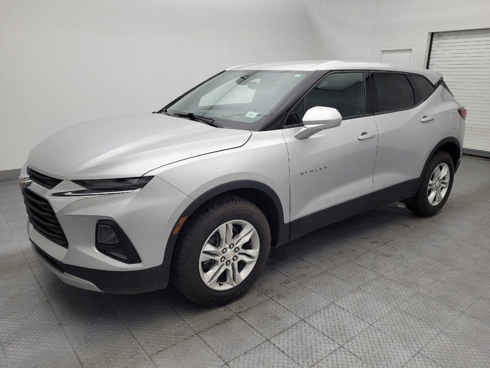 Used 2021 Chevrolet Blazer LT FWD image 2