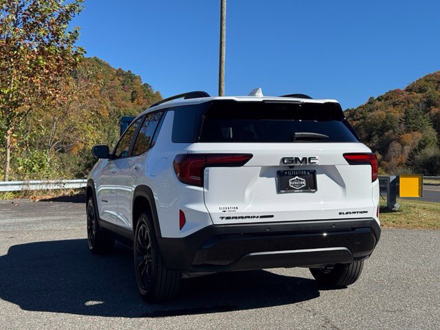 New 2027 GMC Terrain Elevation w/ Elevation Premium Package AWD/4WD image 5