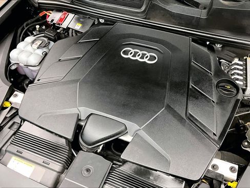 Used 2022 Audi Q8 Premium Plus image 31