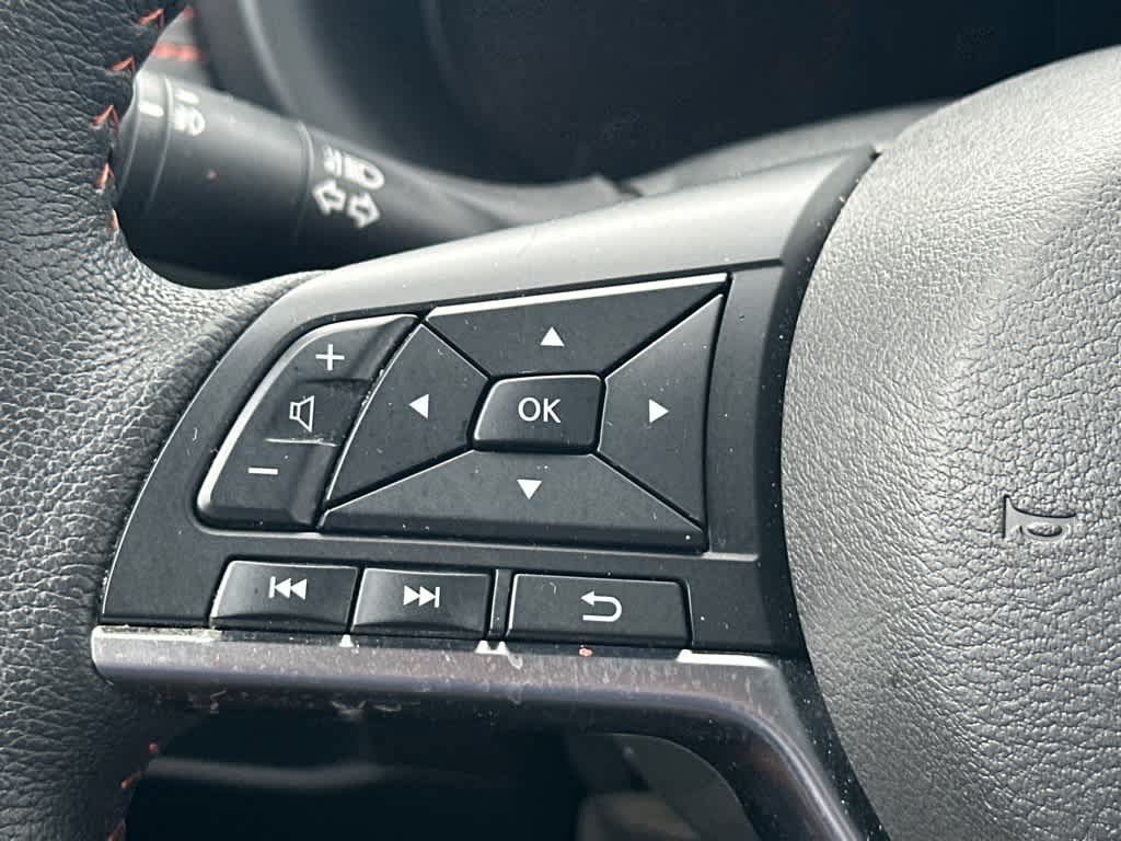 Used 2024 Nissan Kicks SR FWD image 17