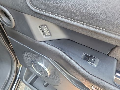 Used 2018 Ford Expedition Limited RWD image 11
