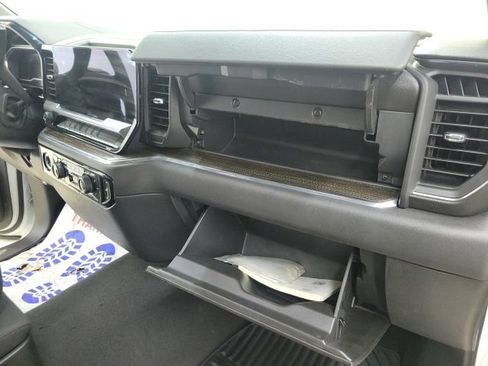 Used 2023 Chevrolet Silverado 1500 LT AWD/4WD image 14