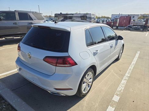 Used 2021 Volkswagen Golf 4-Door image 3