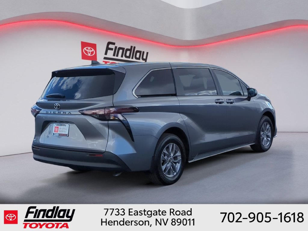 Certified 2026 Toyota Sienna LE FWD image 5