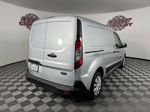 Used 2022 Ford Transit Connect XLT image 7