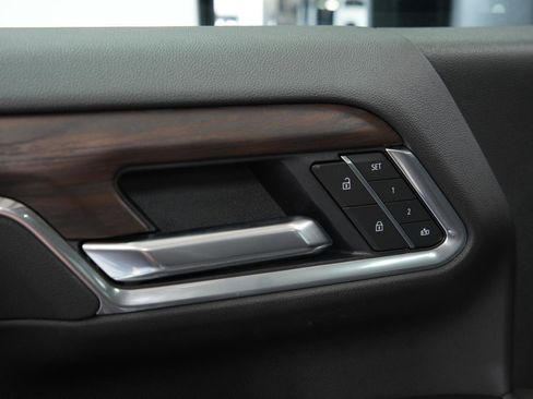 New 2025 GMC Sierra 2500 SLT w/ SLT Premium Package image 22