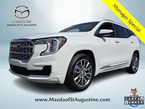 Used 2024 GMC Terrain Denali image 1