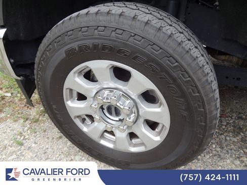 Used 2024 Ford F250 XLT w/ FX4 Off-Road Package AWD/4WD image 13