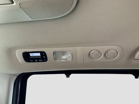 Used 2016 Honda Odyssey Touring Elite image 27