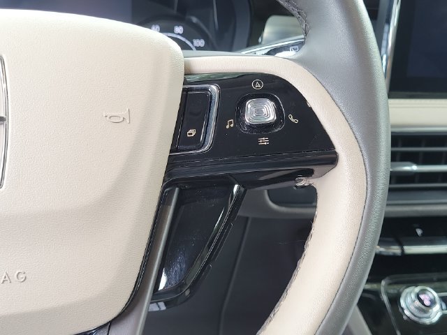 Certified 2022 Lincoln Corsair FWD image 20