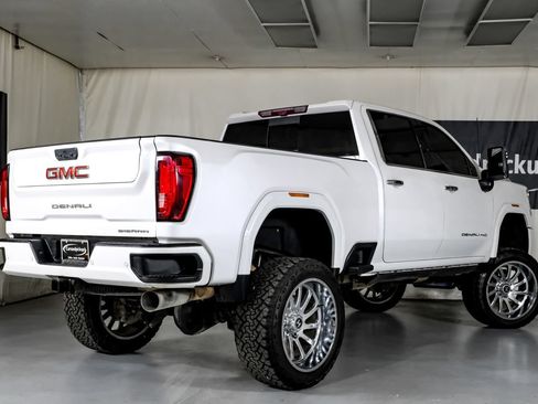 Used 2022 GMC Sierra 2500 Denali w/ Denali Ultimate Package AWD/4WD image 8
