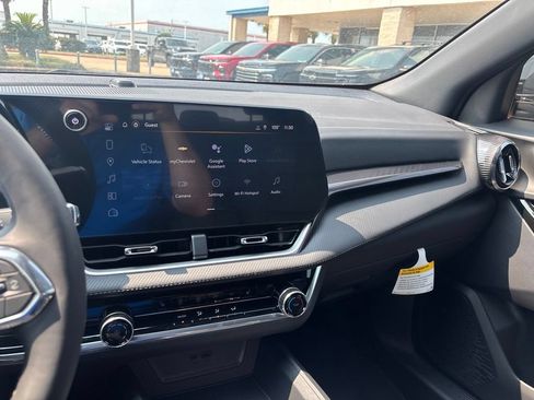 New 2026 Chevrolet Equinox LT FWD image 20