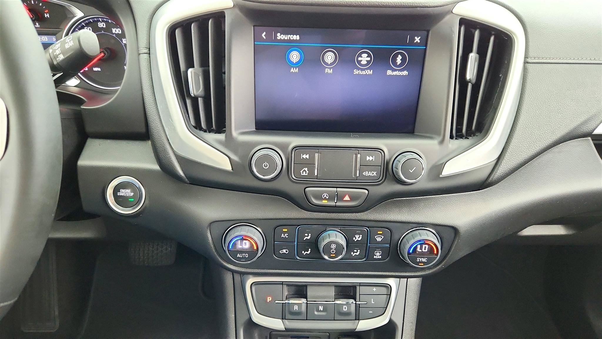 Used 2024 GMC Terrain SLT AWD/4WD image 30