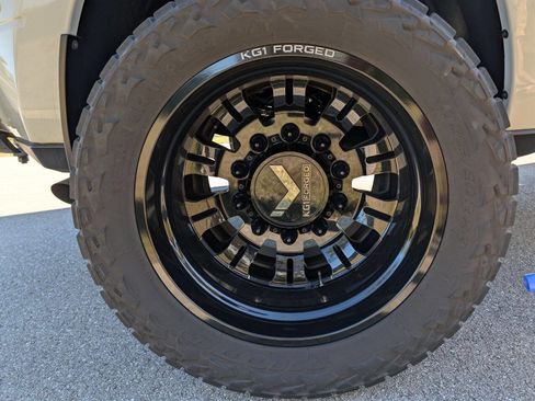 Used 2024 RAM 3500 Laramie w/ Night Edition image 37