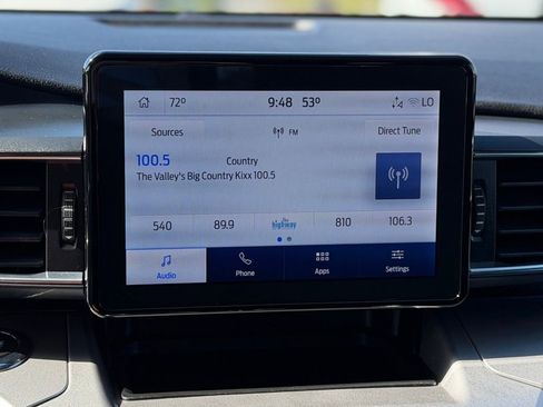 Used 2022 Ford Explorer XLT w/ Equipment Group 202A AWD/4WD image 15