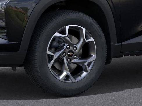 New 2025 Chevrolet Trax LT w/ LT Convenience Package image 9