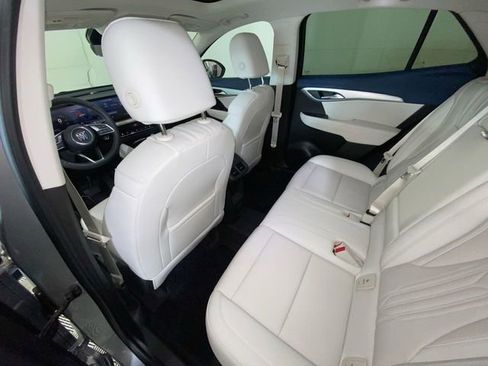 Used 2025 Buick Envision Avenir AWD/4WD image 29