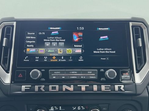Used 2025 Nissan Frontier SV w/ SV Convenience Package RWD image 19