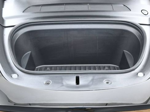 Used 2024 Tesla Model Y Performance AWD/4WD image 43
