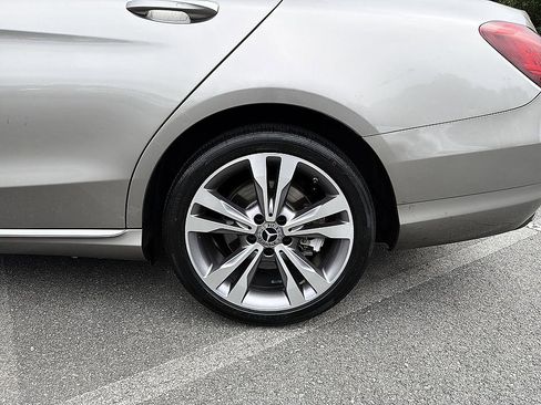 Used 2019 Mercedes-Benz C 300 Sedan w/ Premium Package image 10