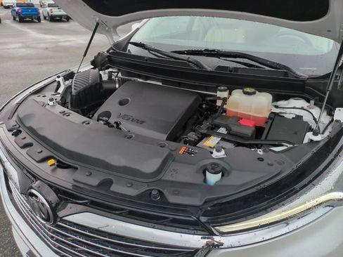 Used 2024 Buick Enclave Essence w/ Experience Buick Package AWD/4WD image 37
