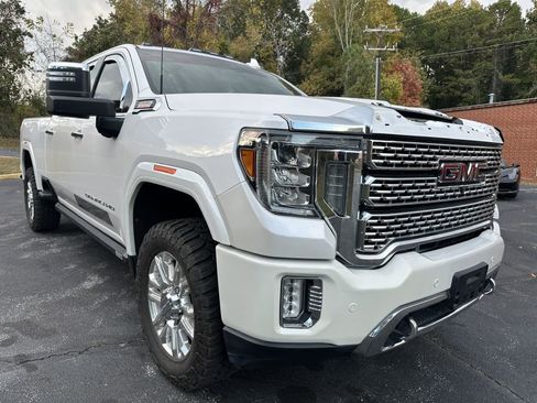 Used 2020 GMC Sierra 3500 Denali w/ Denali Ultimate Package image 2