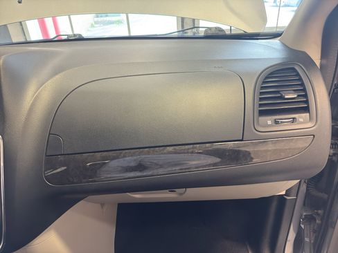 Used 2014 Dodge Grand Caravan American Value Package image 20