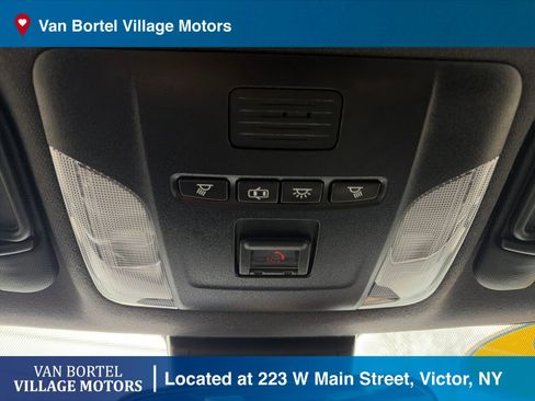 Used 2022 Toyota Corolla SE image 23