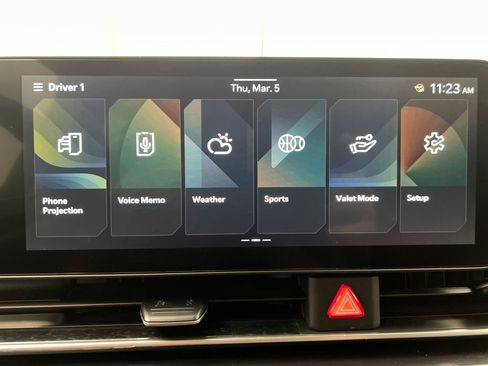 Used 2025 Kia Carnival FWD image 62
