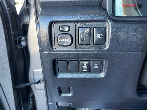 Used 2022 Toyota 4Runner SR5 Premium w/ Moonroof Package AWD/4WD image 23