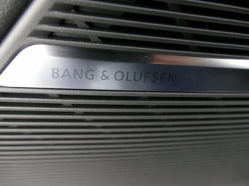 New 2026 Audi Q8 Prestige image 12