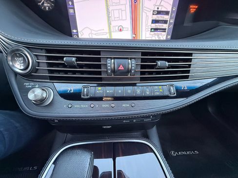 Used 2018 Lexus LS 500 w/ Interior Upgrade Package image 22