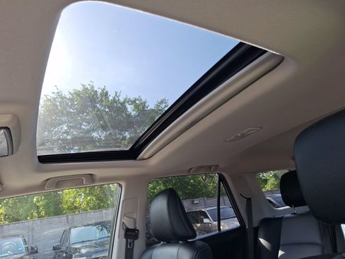 Used 2022 Toyota 4Runner SR5 Premium w/ Moonroof Package RWD image 29