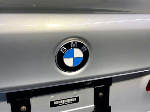 Used 2018 BMW 540i xDrive image 33