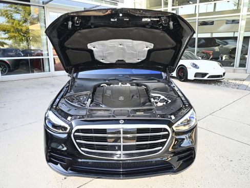 Used 2022 Mercedes-Benz S 580 4MATIC Sedan image 57