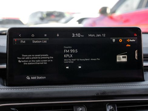 Used 2022 Genesis G70 3.3T image 38