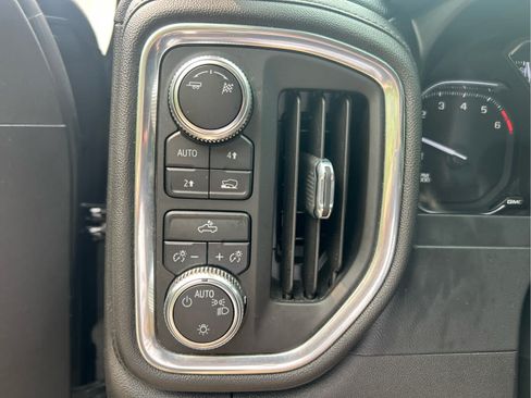 Used 2019 GMC Sierra 1500 SLE w/ SLE Value Package AWD/4WD image 17