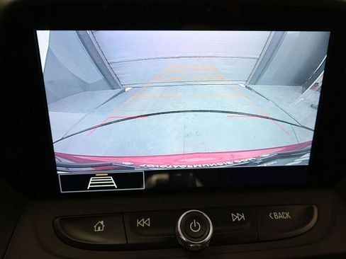 Used 2020 Chevrolet Camaro LT image 33