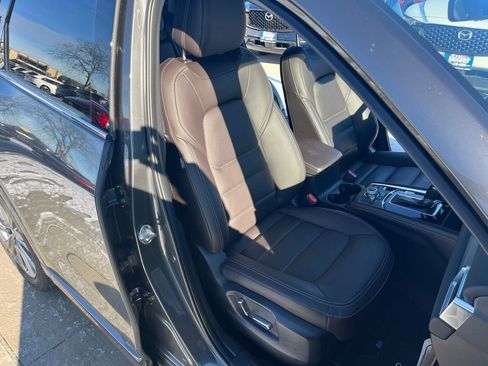 Used 2025 MAZDA CX-5 Signature image 17