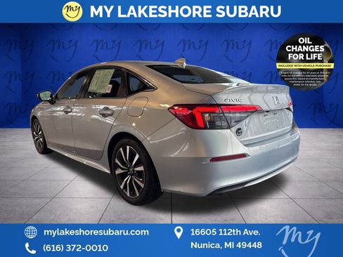 Used 2023 Honda Civic EX image 5