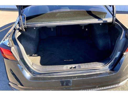 Used 2021 Nissan Altima 2.5 SV FWD image 11