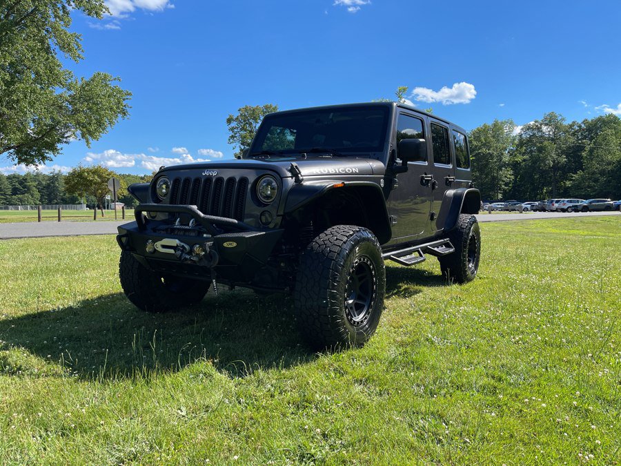 Used 2014 Jeep Wrangler Unlimited Rubicon w/ Connectivity Group AWD/4WD image 2