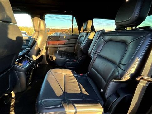 Used 2023 Lincoln Navigator Reserve image 20