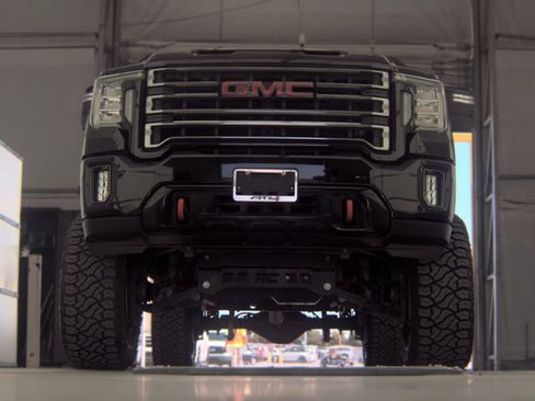 Used 2022 GMC Sierra 2500 AT4 AWD/4WD image 10