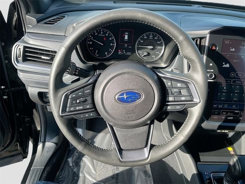 Used 2025 Subaru Forester Limited w/ Popular Package #2 image 11