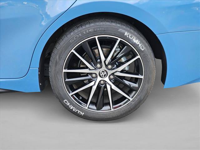 Used 2023 Toyota Camry SE w/ Blackout Package (TMS) AWD/4WD image 9