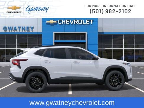 New 2026 Chevrolet Trax LT image 5